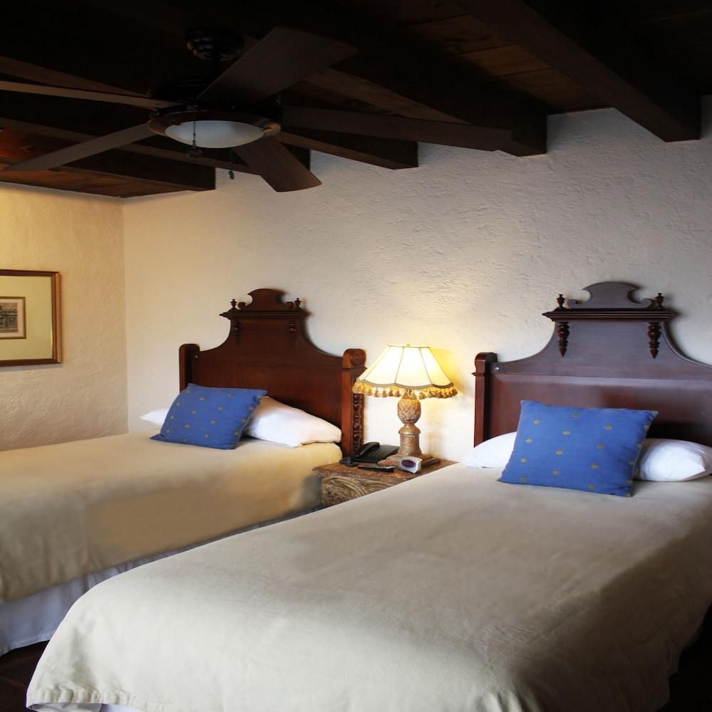 Hotel Lo De Bernal Antigua Bagian luar foto
