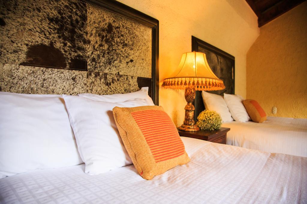 Hotel Lo De Bernal Antigua Bagian luar foto