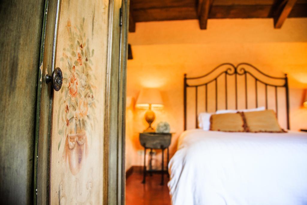 Hotel Lo De Bernal Antigua Bagian luar foto