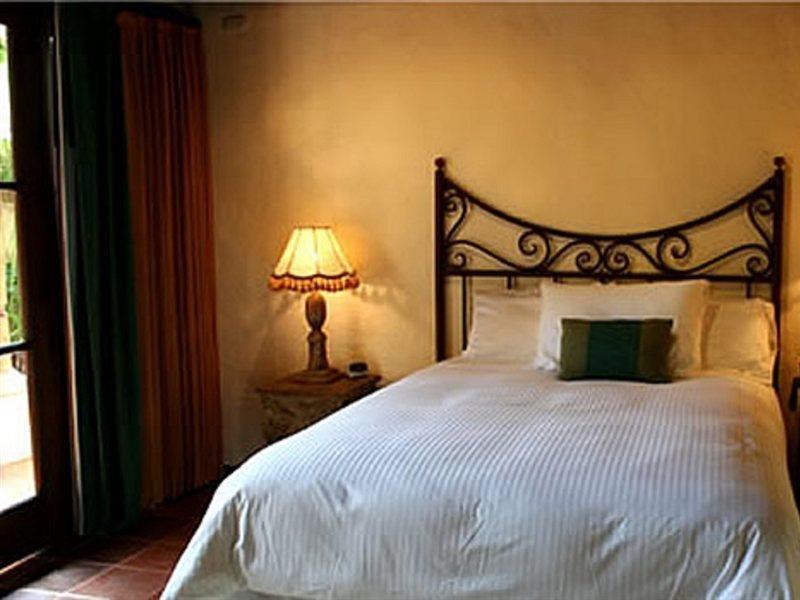 Hotel Lo De Bernal Antigua Bagian luar foto