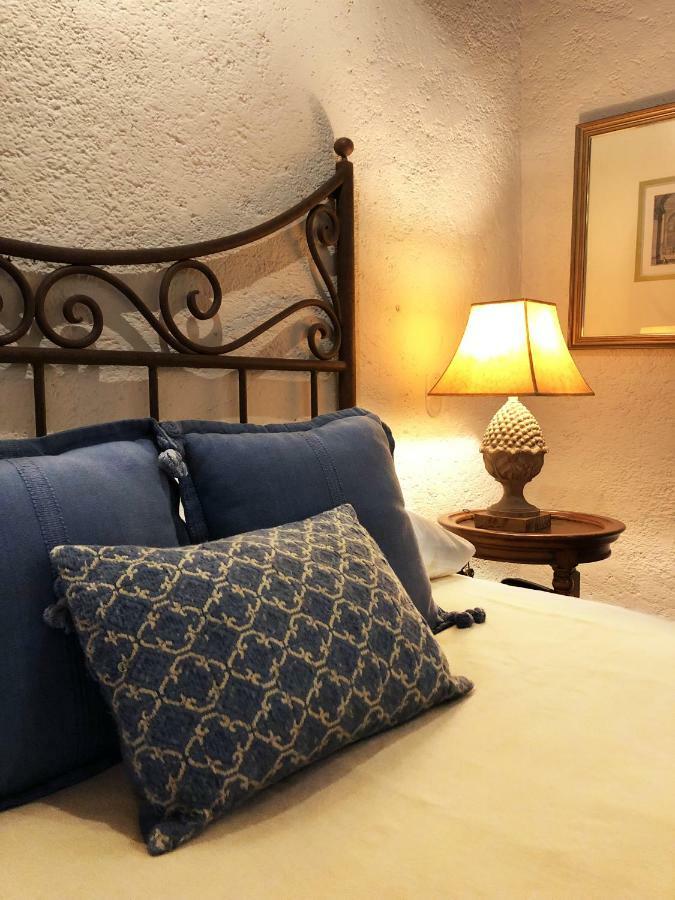 Hotel Lo De Bernal Antigua Bagian luar foto