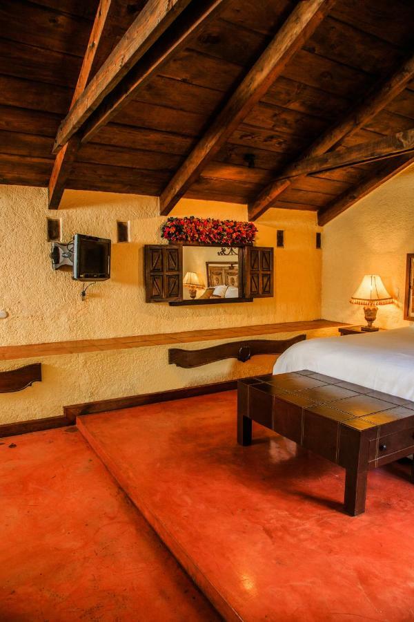 Hotel Lo De Bernal Antigua Bagian luar foto