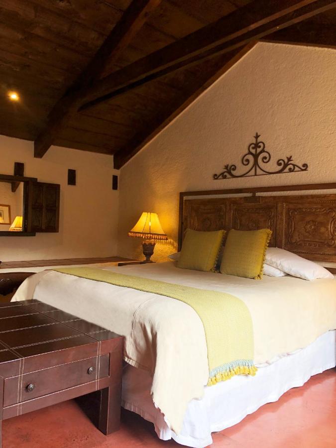 Hotel Lo De Bernal Antigua Bagian luar foto